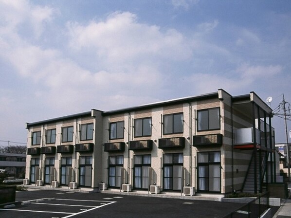 レオパレスストーンリバーの物件外観写真